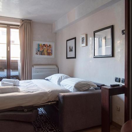 Youhosty - Duomo Studio Apartment Milán Exterior foto